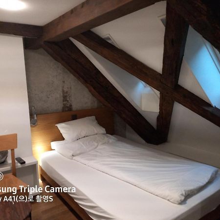 Hotel Lestelle - Self Check-In Lucerne Bagian luar foto