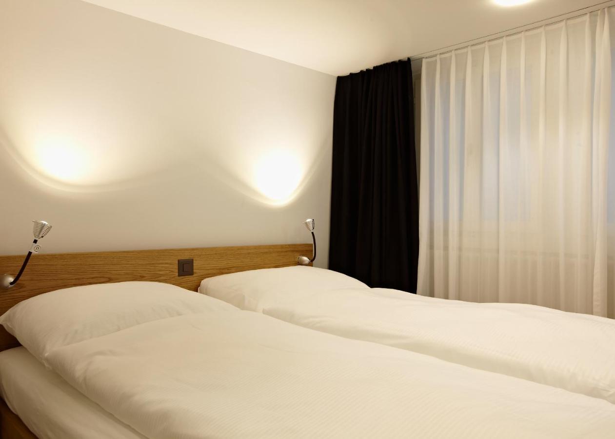 Hotel Lestelle - Self Check-In Lucerne Bagian luar foto