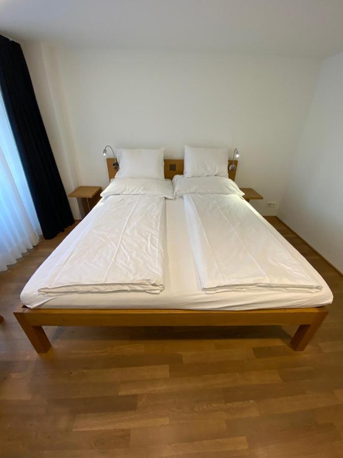 Hotel Lestelle - Self Check-In Lucerne Bagian luar foto