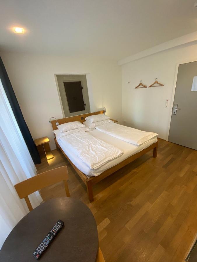 Hotel Lestelle - Self Check-In Lucerne Bagian luar foto