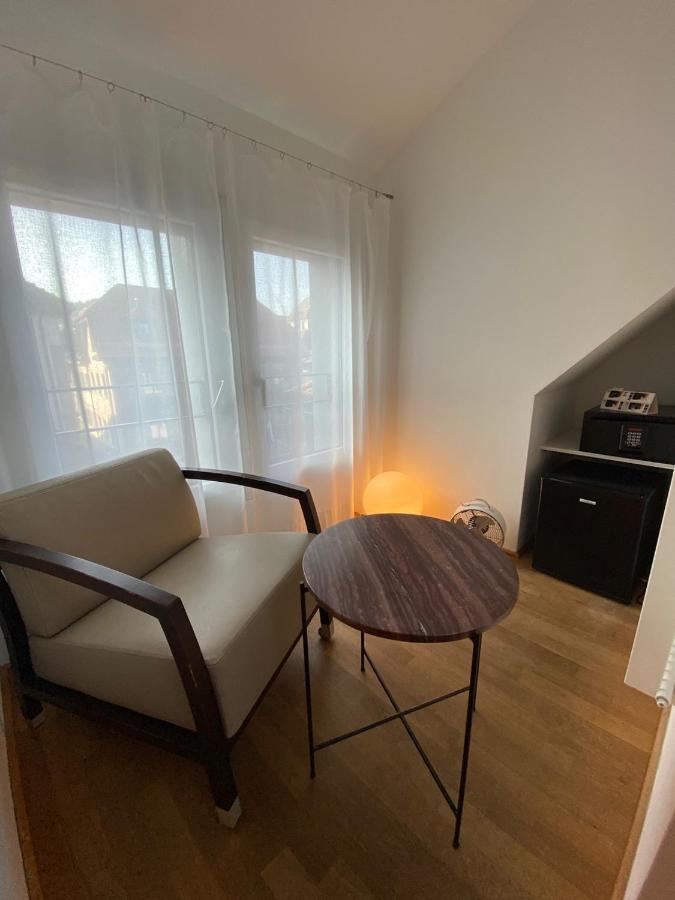 Hotel Lestelle - Self Check-In Lucerne Bagian luar foto