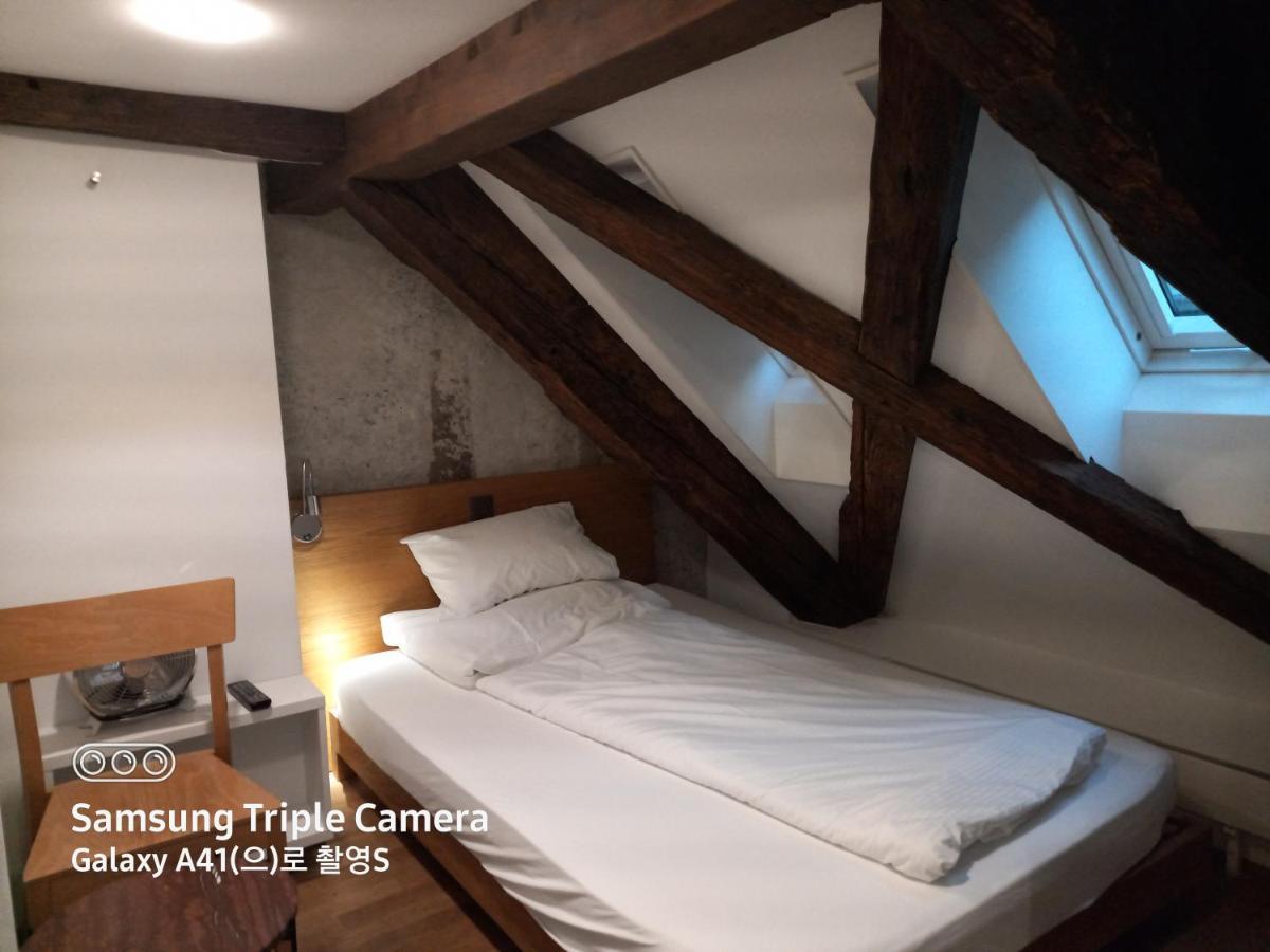 Hotel Lestelle - Self Check-In Lucerne Bagian luar foto